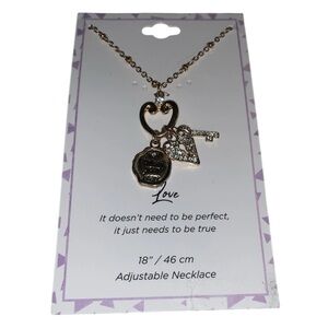 🐰🪷 NWT “Unlock Your Heart” Heart & Key Gold 18” Necklace Chain
